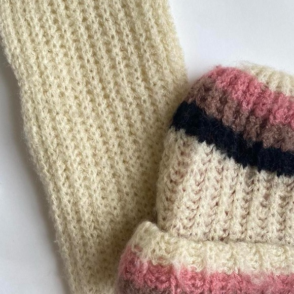 SOLD - Picture 4 of 7